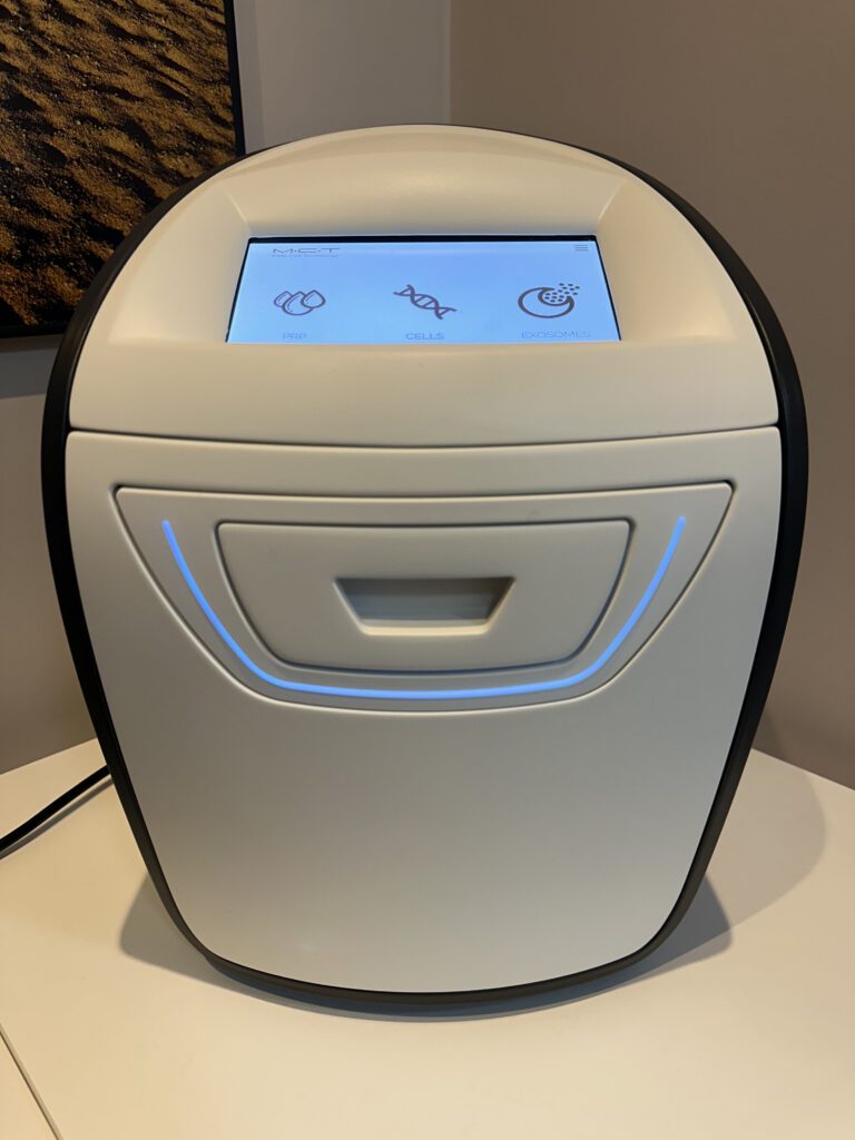 Terapia Regenerativa com Exossomos Autólogos (capilar e facial)