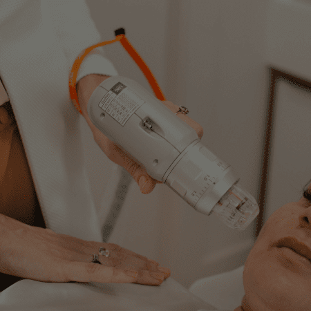 Tratamento de estetica facial - eletroderme